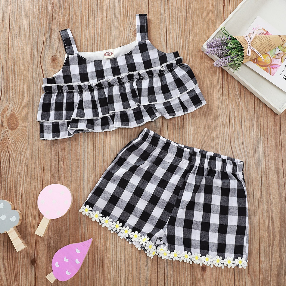 2-piece Baby Plaid Strappy Top and Daisy Decor Shorts Set